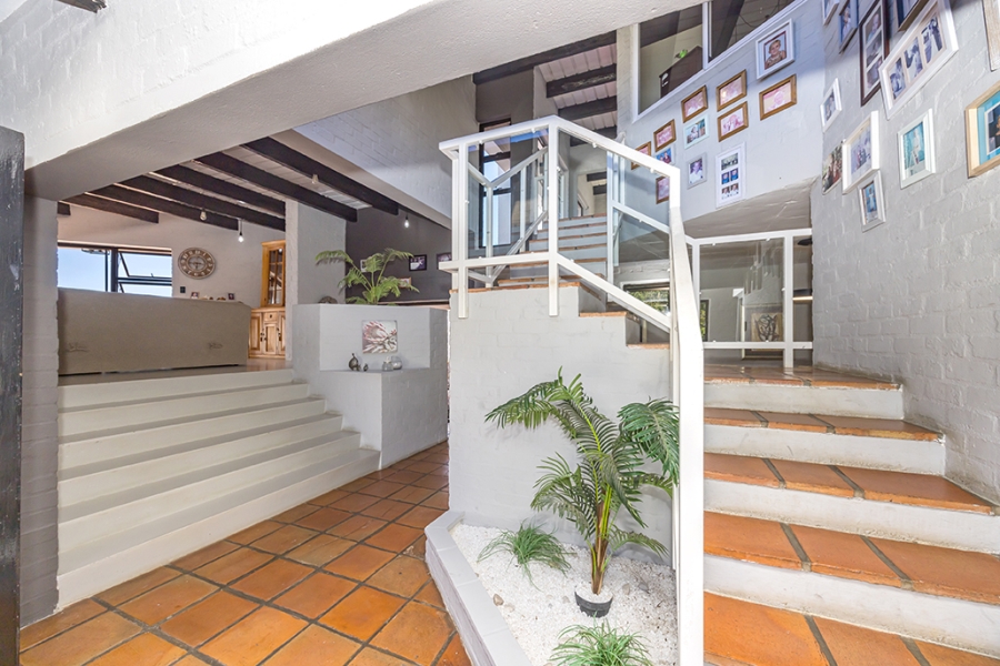 6 Bedroom Property for Sale in Brandwacht Western Cape